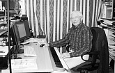 «Мне 100 лет!»: уличная выставка к 100-летнему юбилею композитора Александра Зацепина  